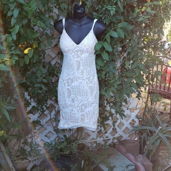 CUTE LITTLE‎ SEXY DRESS NOT FOR LOVE AND  LEMON - Picture 1 of 4